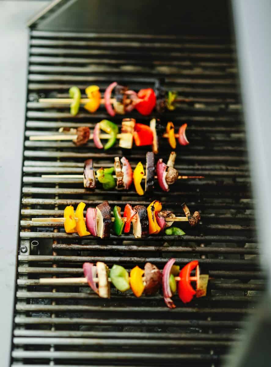How To Hack A Barbecue: 10 Grill-Worthy Fruits & Veggies - Amber Bodily ...